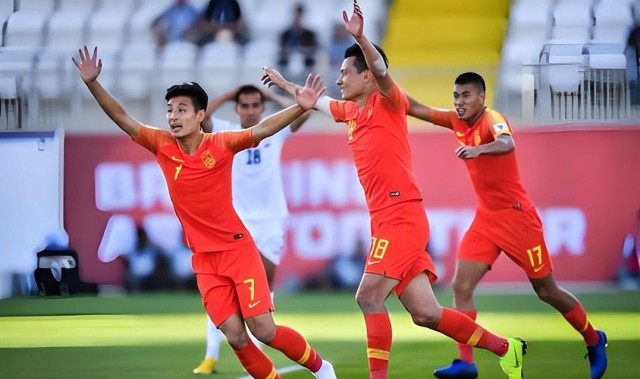 天博体育服务-邵佳一都当成宝的本土国脚前腰，本赛季回到鲁能，却一分钟没上