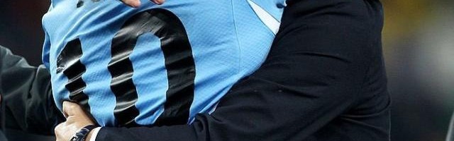 天博体育服务-塔瓦雷斯尊称大师 不只因培养出福兰苏牙卡瓦尼