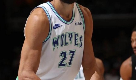天博体育平台-管理层是对方卧底？NBA这5笔交易 离谱到让你怀疑人生|湖人|比尔|篮网|戈贝尔|明尼苏达森林狼队_新浪体育_新浪新闻